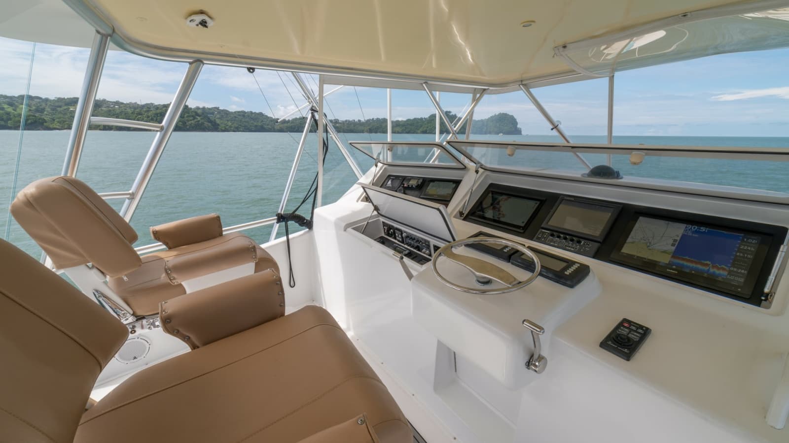 2002 Viking 61 Convertible - Photo 55
