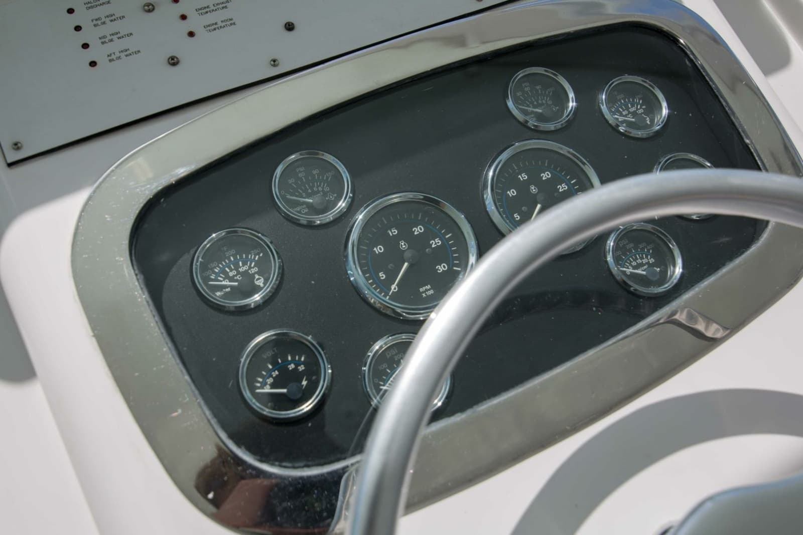 2001 Viking 50 Express - Photo 28