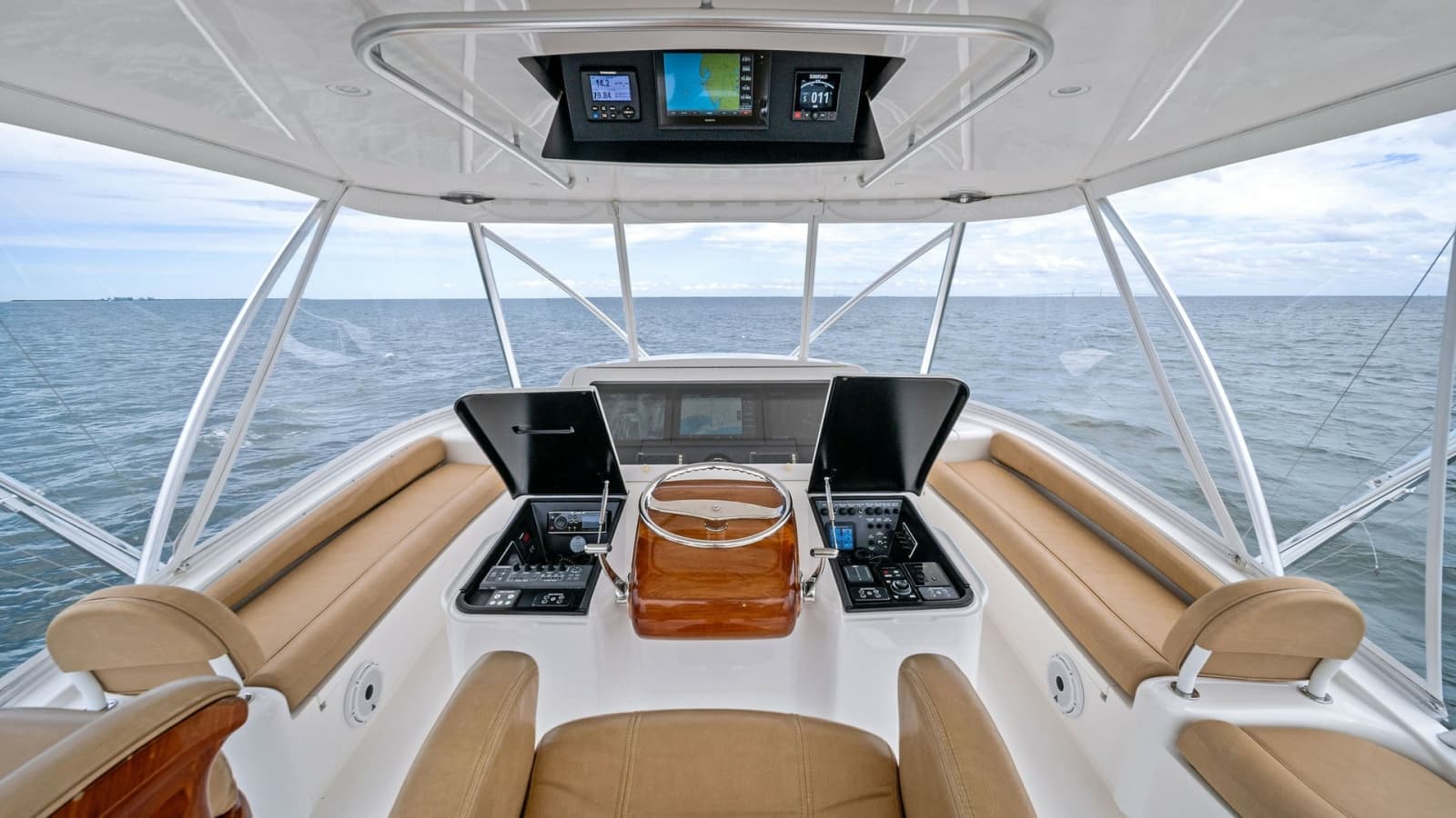 2013 Viking 55 Convertible - Photo 43
