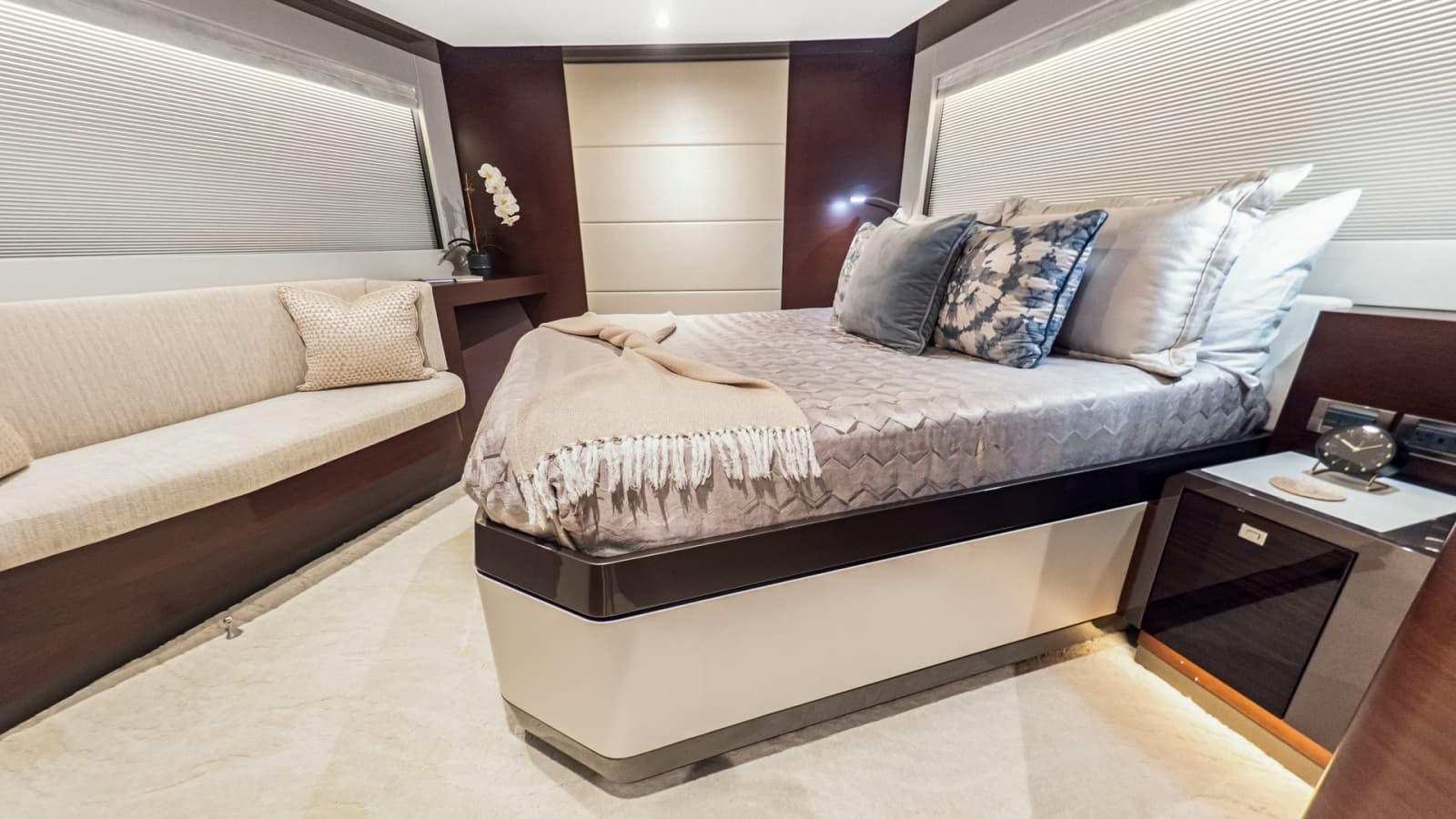 2024 Ocean Alexander 28E - Photo 27