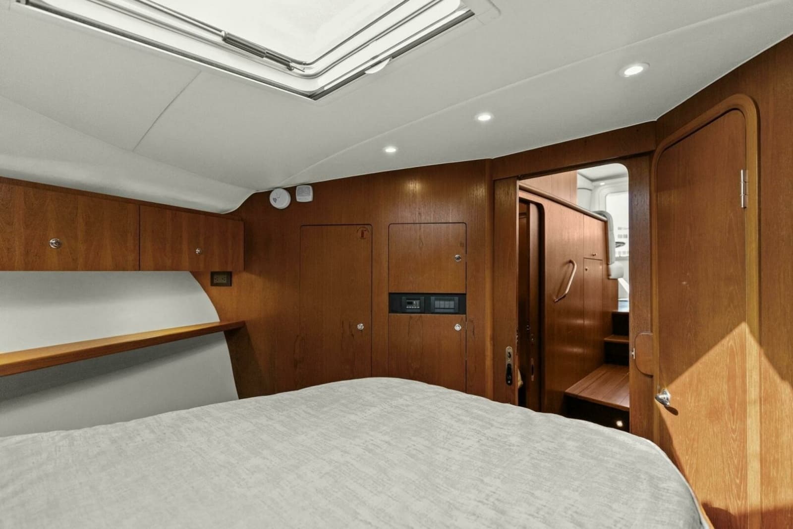 2013 Tiara Yachts 3900 Convertible - Photo 22