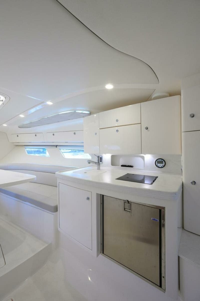 2023 Intrepid 41 Valor - Photo 29