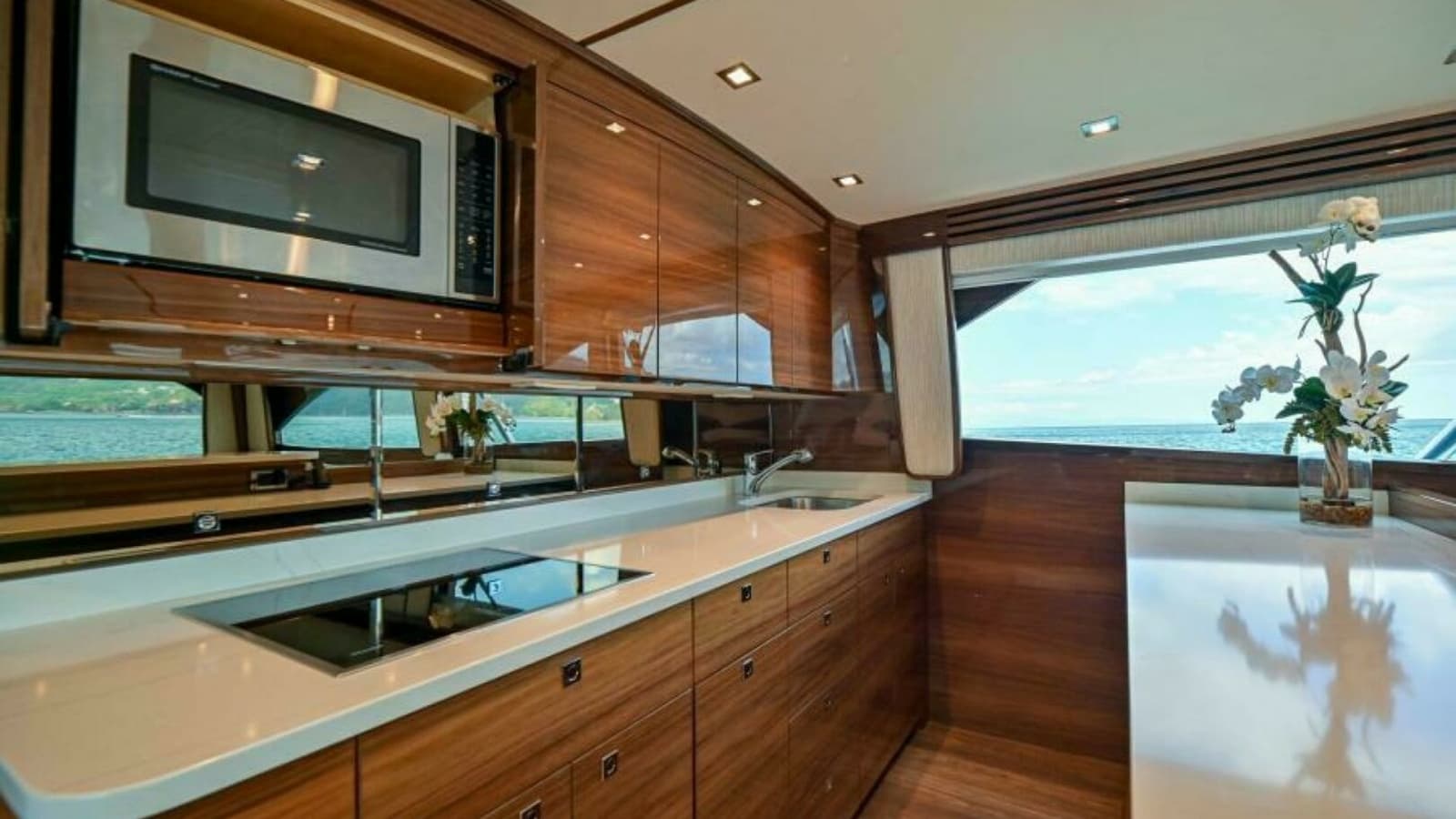2023 Viking 64 Convertible - Photo 13