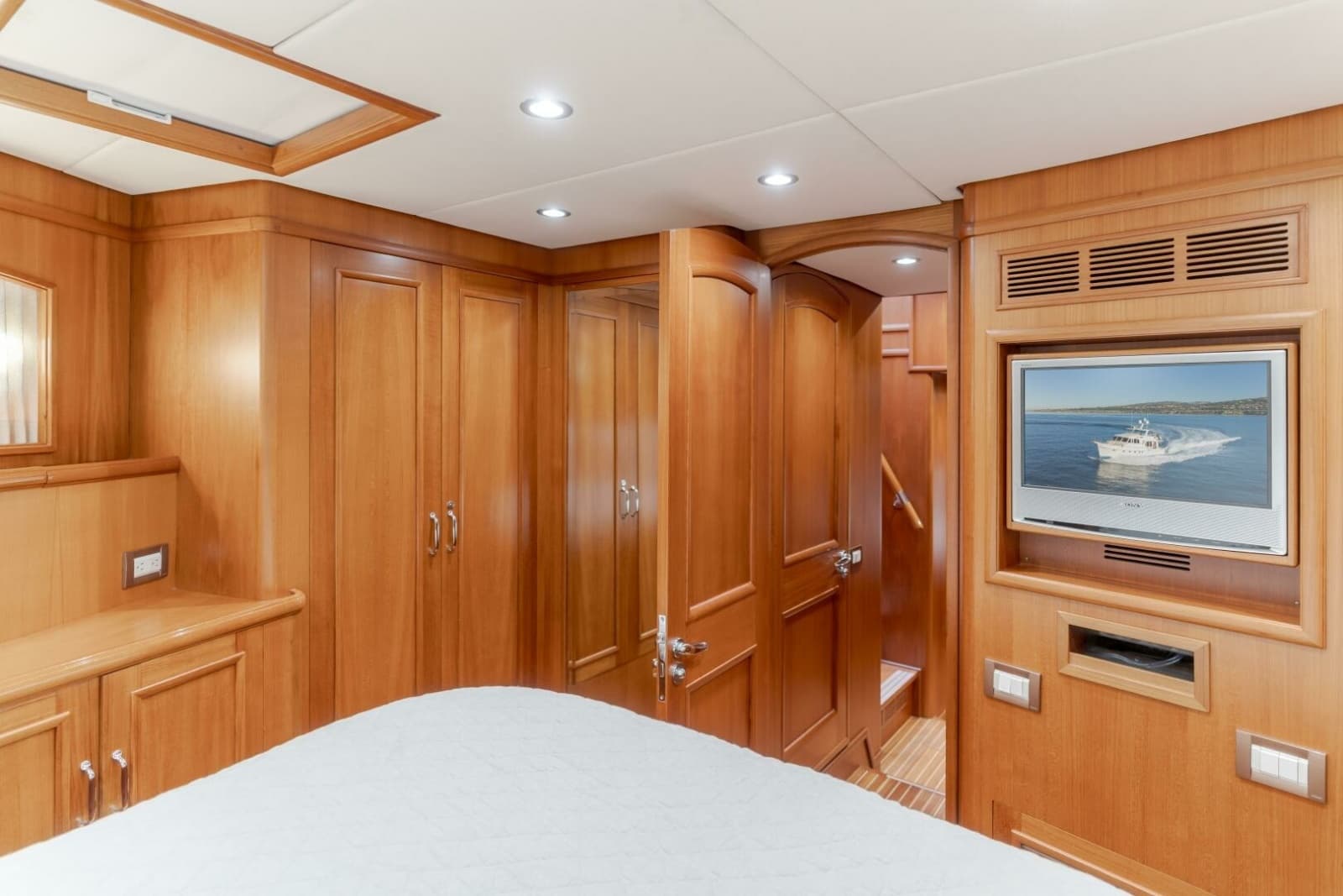 2008 Grand Banks 59 Aleutian RP - Photo 30