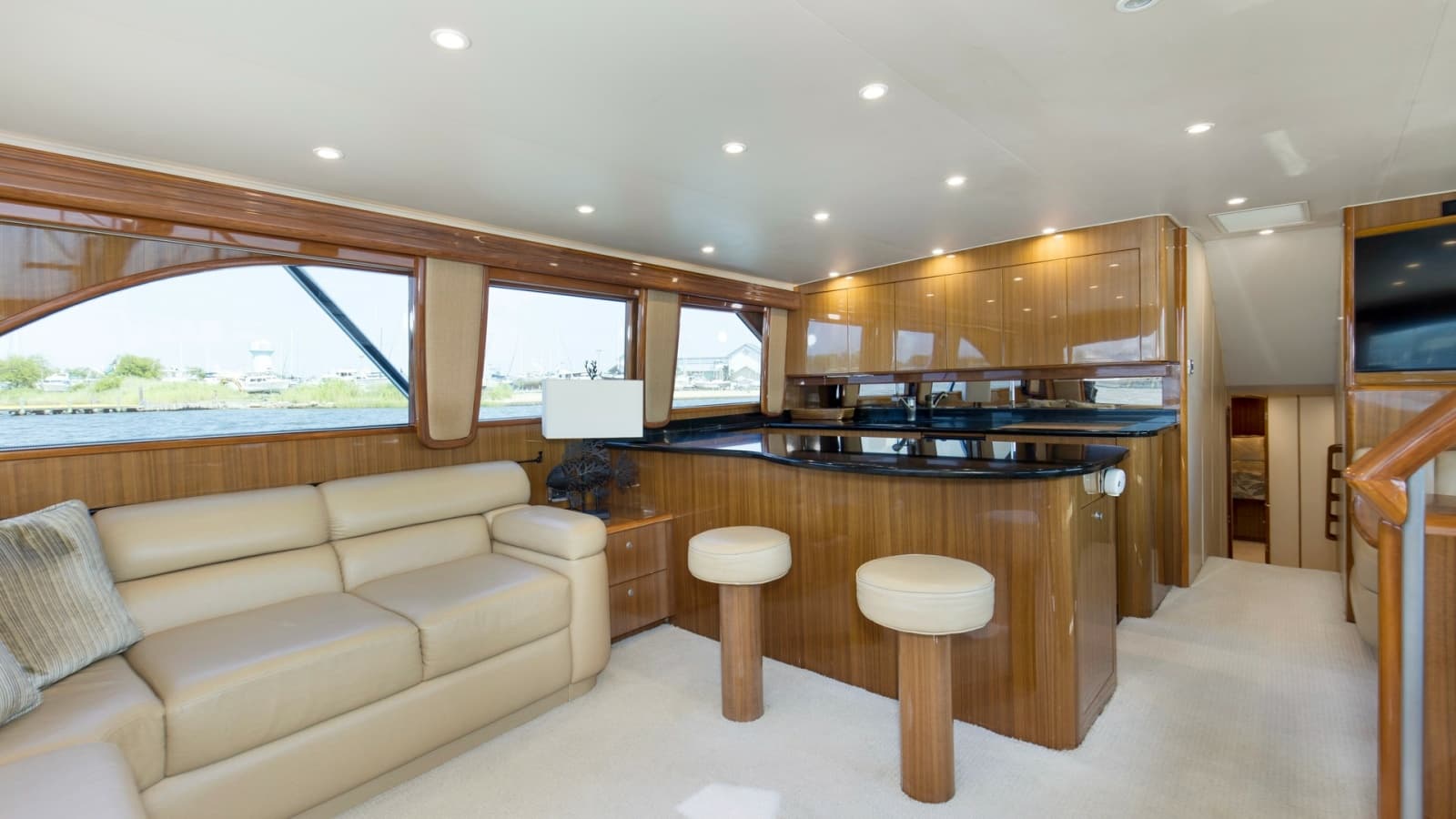 2007 Viking 64 Enclosed Bridge - Photo 10