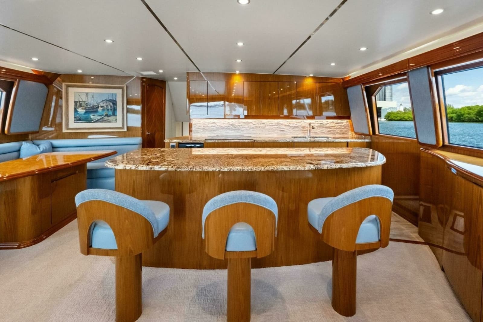 2012 Viking 82 Convertible - Photo 19