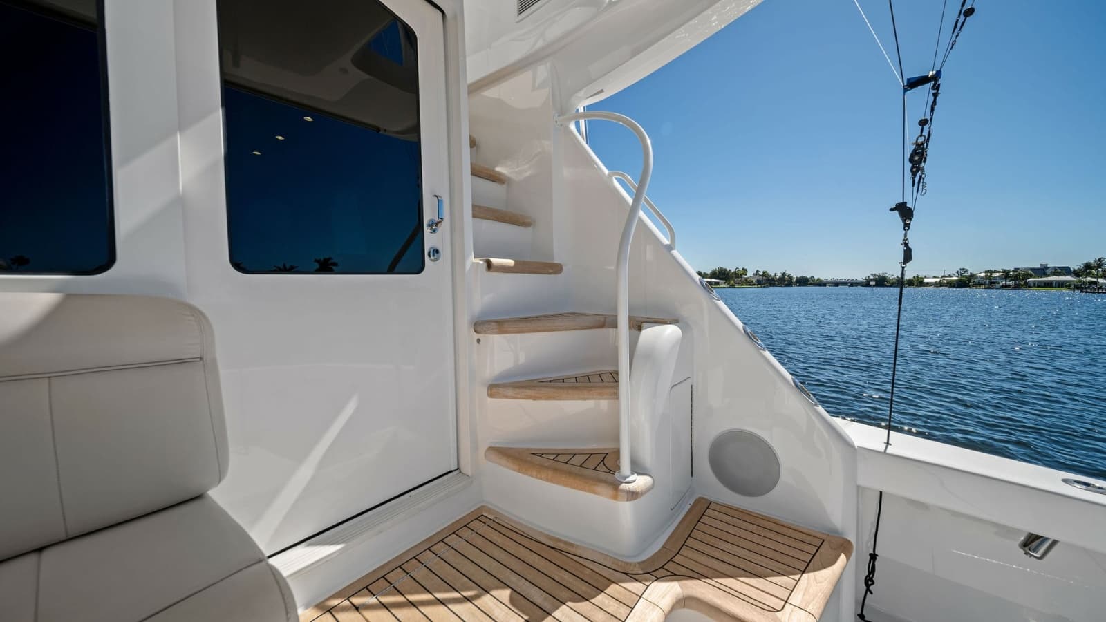 2021 Viking 54 Convertible - Photo 47