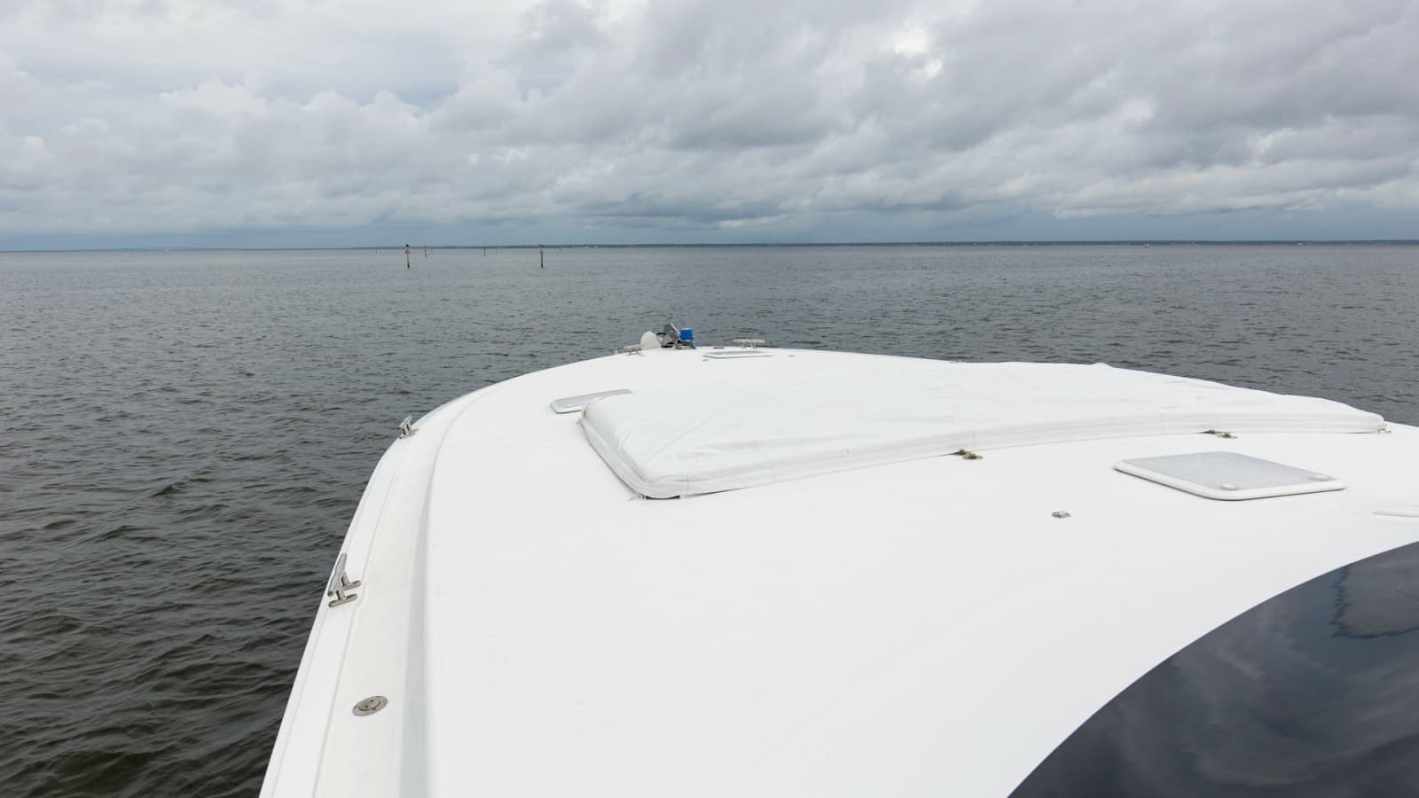 2007 Viking 74 Enclosed Bridge - Photo 53