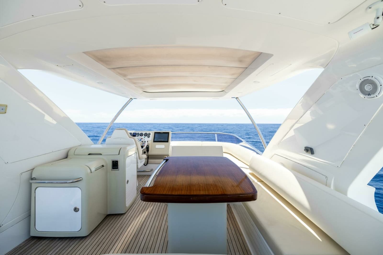 2015 Azimut 64 Flybridge - Photo 48