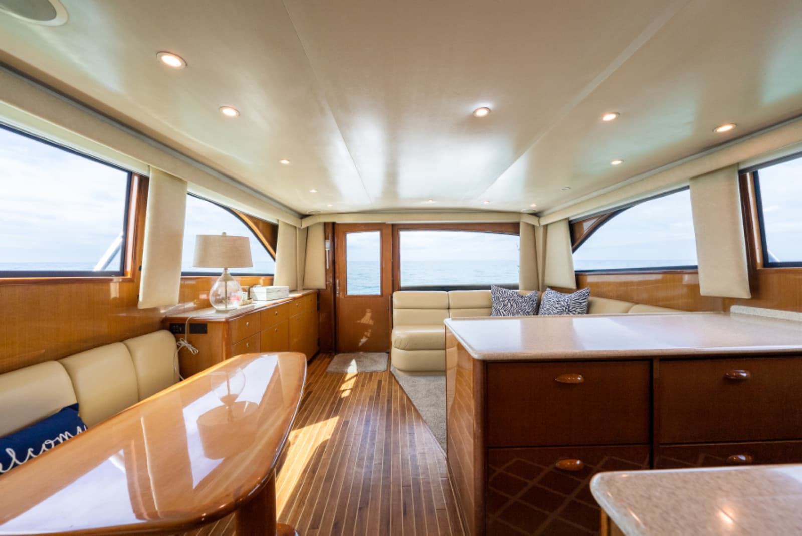 2003 Viking 45 Convertible - Photo 26