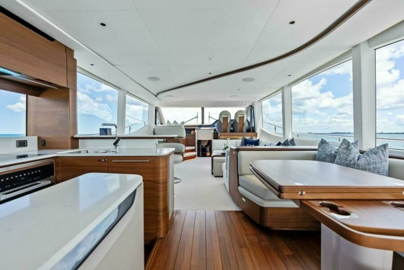 2024 Princess Y72 Motor Yacht - Photo 49