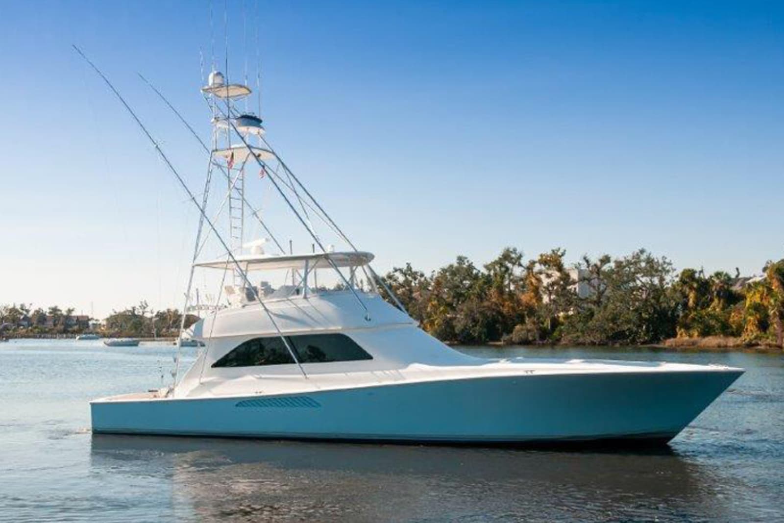 2001 Viking 61 Convertible - Photo 1