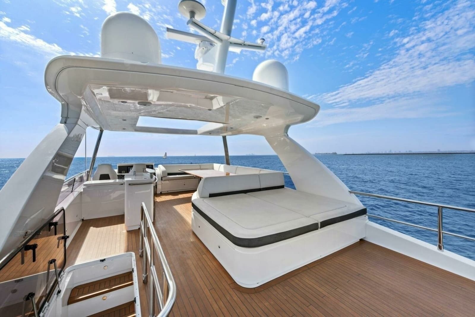2015 Princess 72 Motoryacht - Photo 14