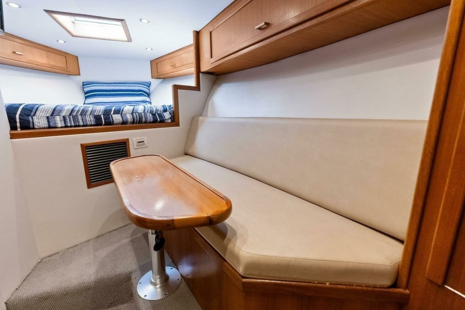 2018 Custom Carolina 35 Express - Photo 34