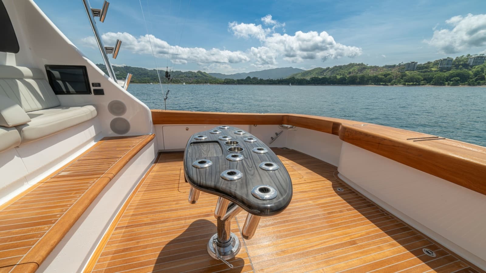 2024 Viking 64 Convertible - Photo 49