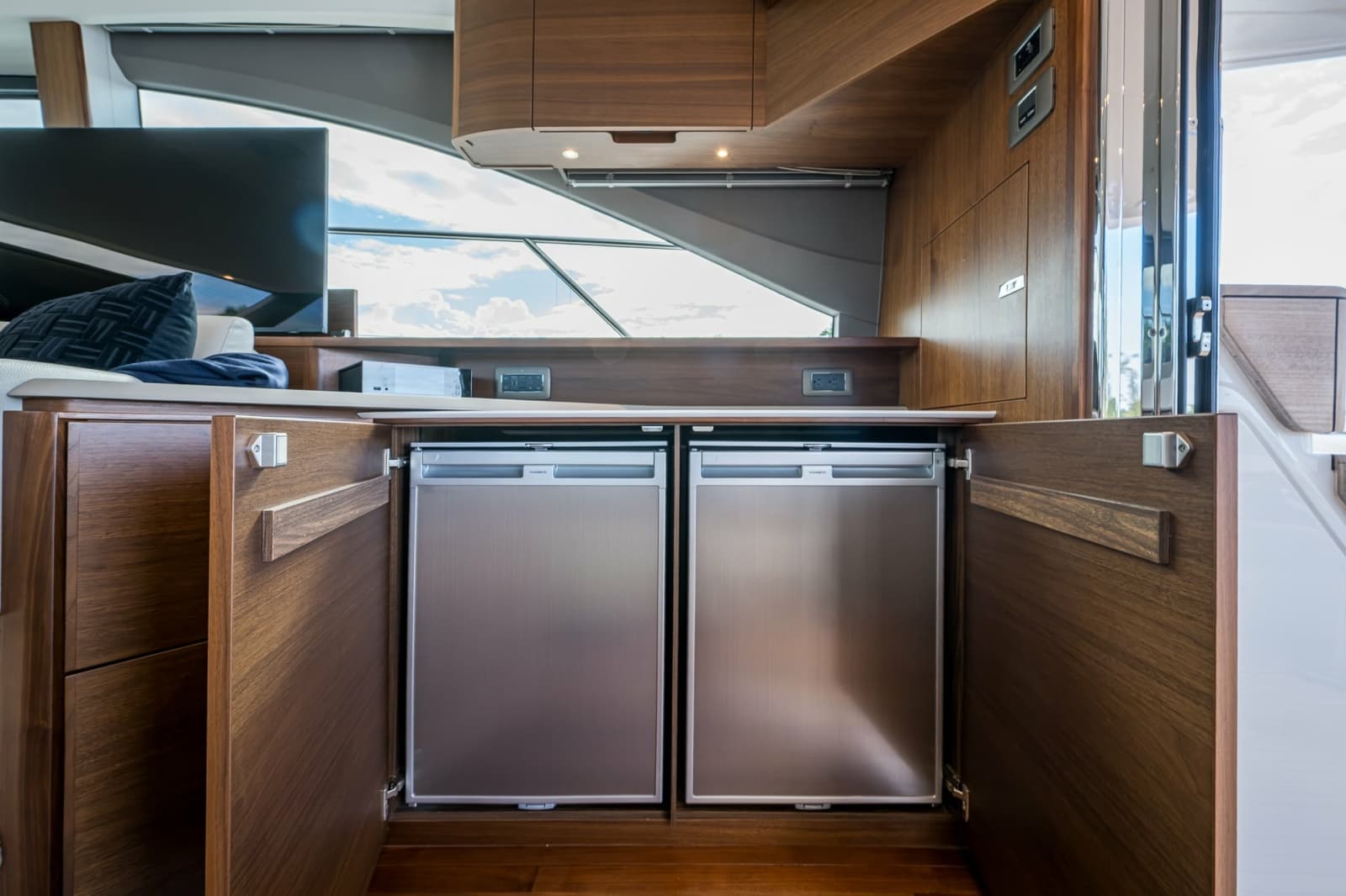2025 Princess F45 - Photo 30