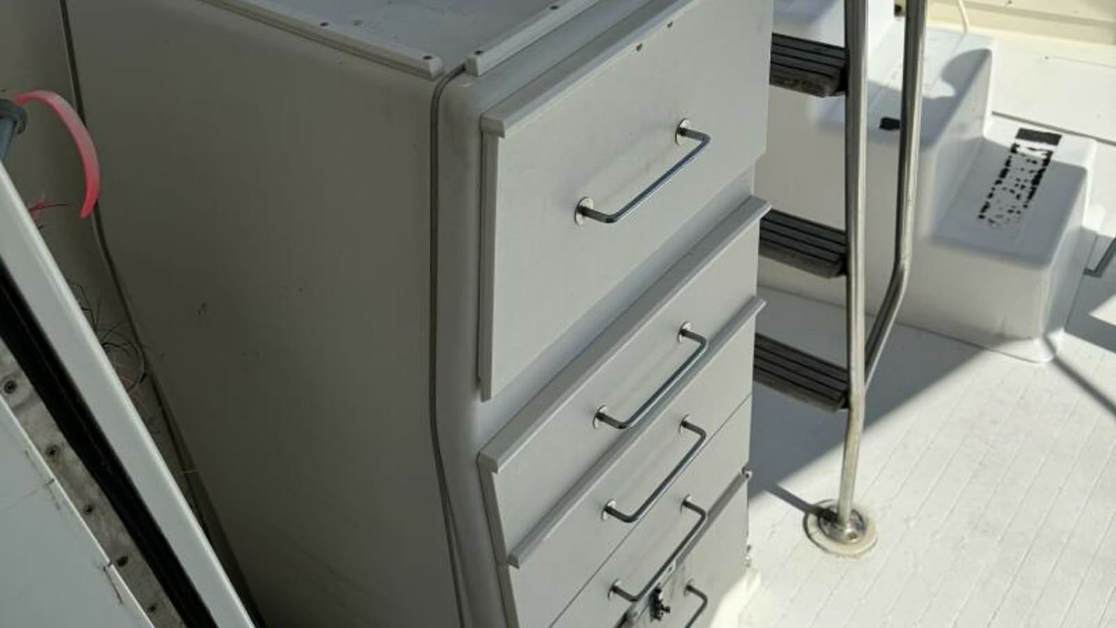 1983 Bertram 385 Convertible - Photo 11