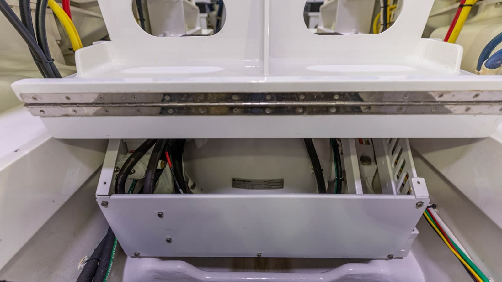 2019 Viking 68 Convertible - Photo 49