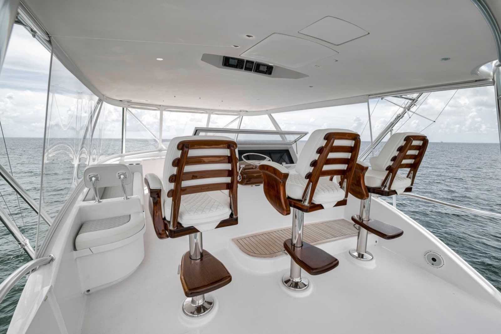 2021 Weaver 75 Convertible - Photo 44
