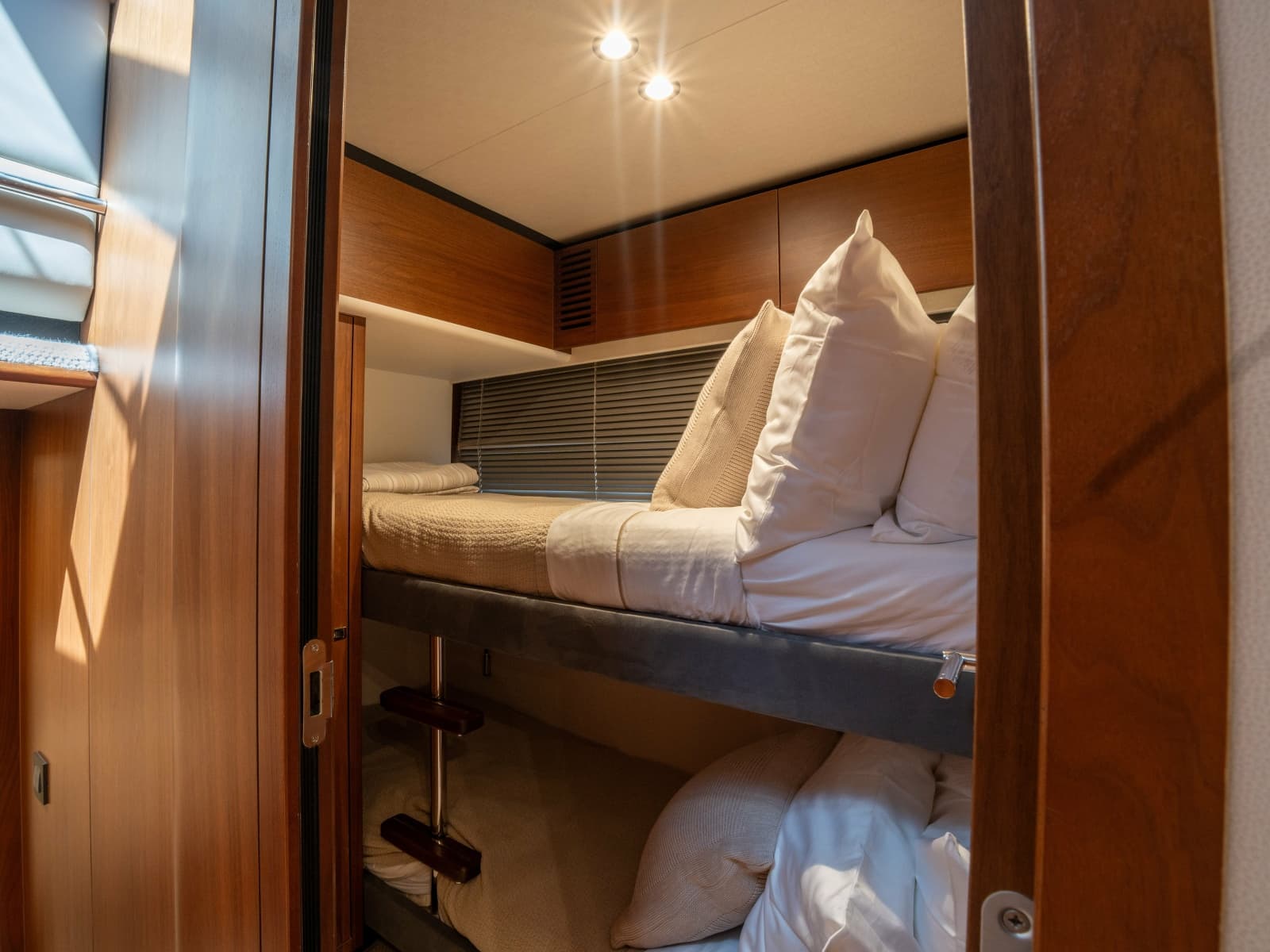 2020 Princess S66 - Photo 34