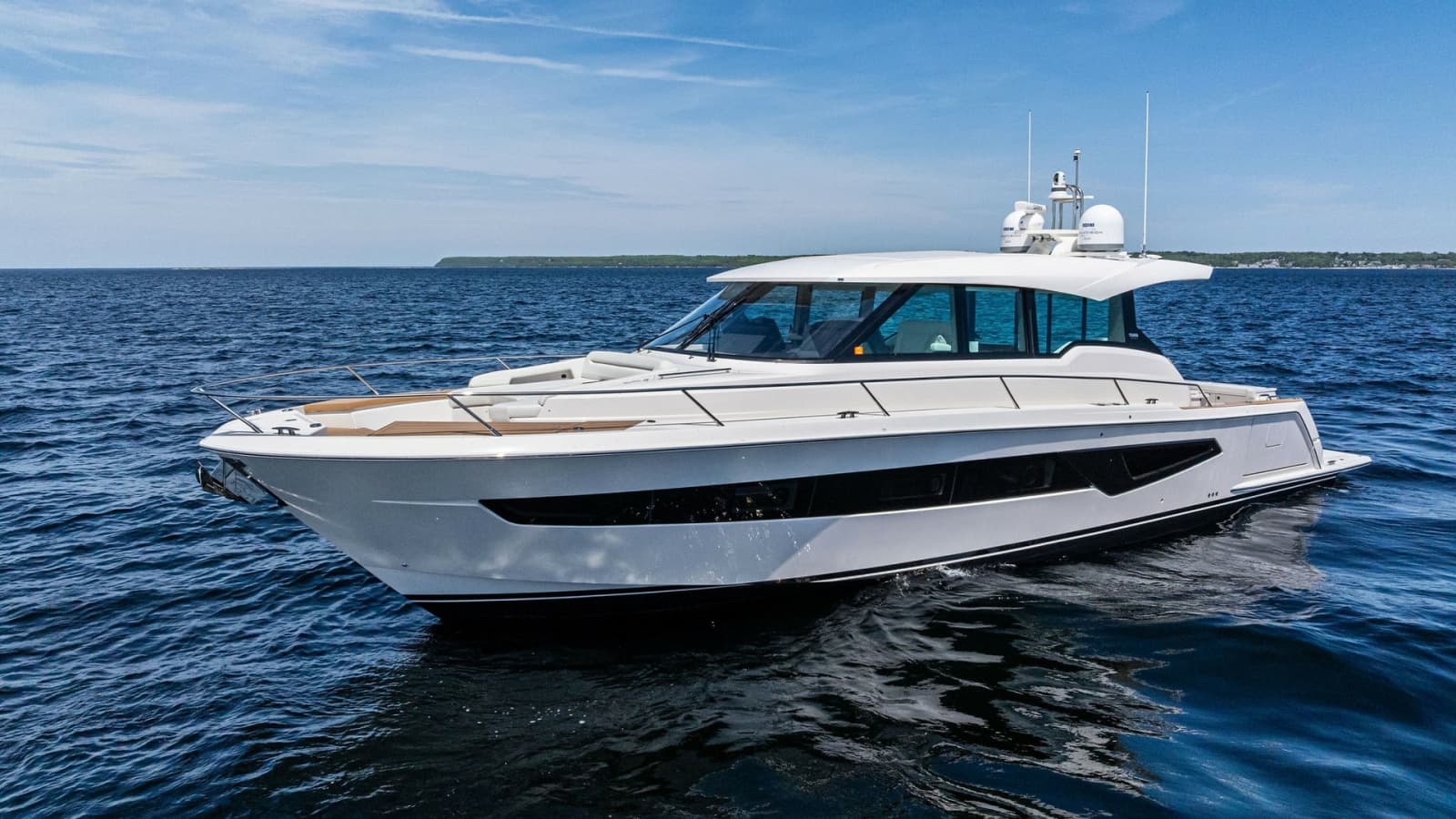 2025 Tiara Yachts EX 60 - Photo 9