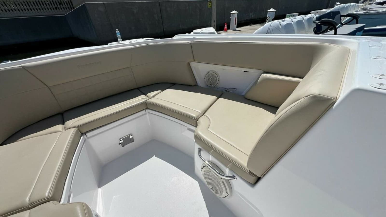 2019 Everglades 340 Dual Console - Photo 25