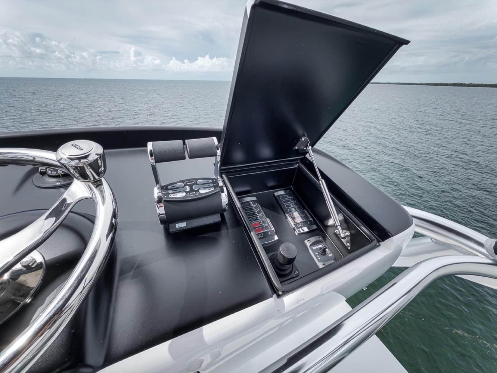 2021 Weaver 75 Convertible - Photo 58