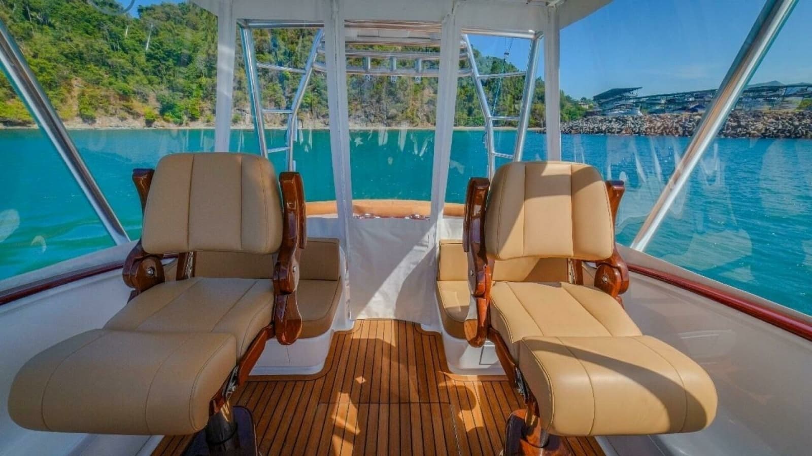 2024 Maverick Yachts Costa Rica 36 Walk Around - Photo 28