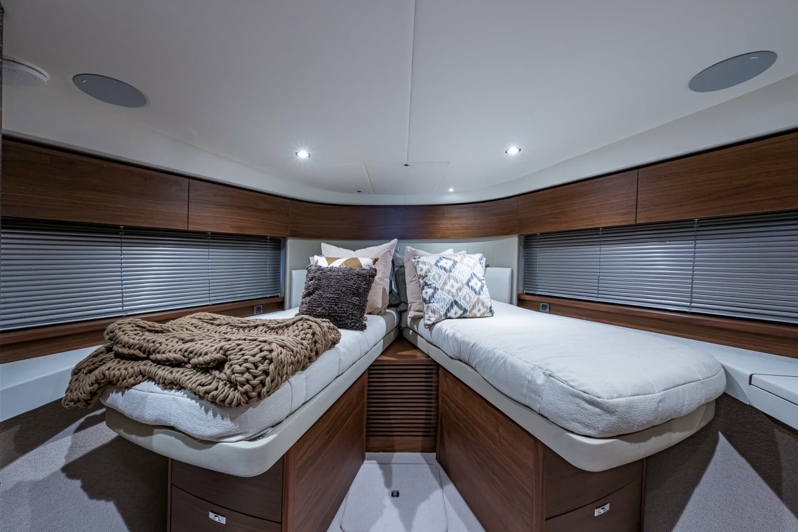 2025 Princess F45 - Photo 44