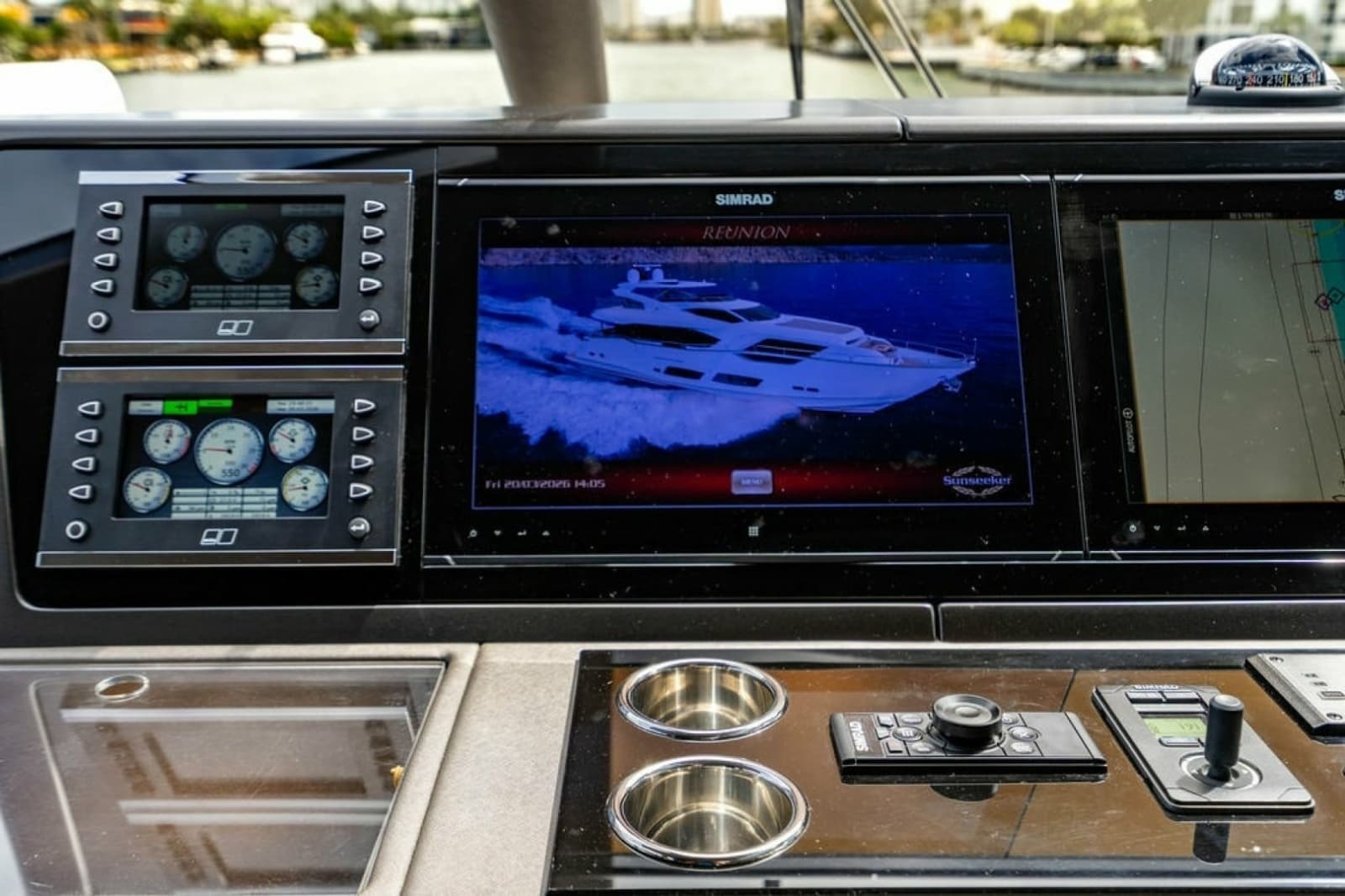 2019 Sunseeker 95 Motor Yacht - Photo 86