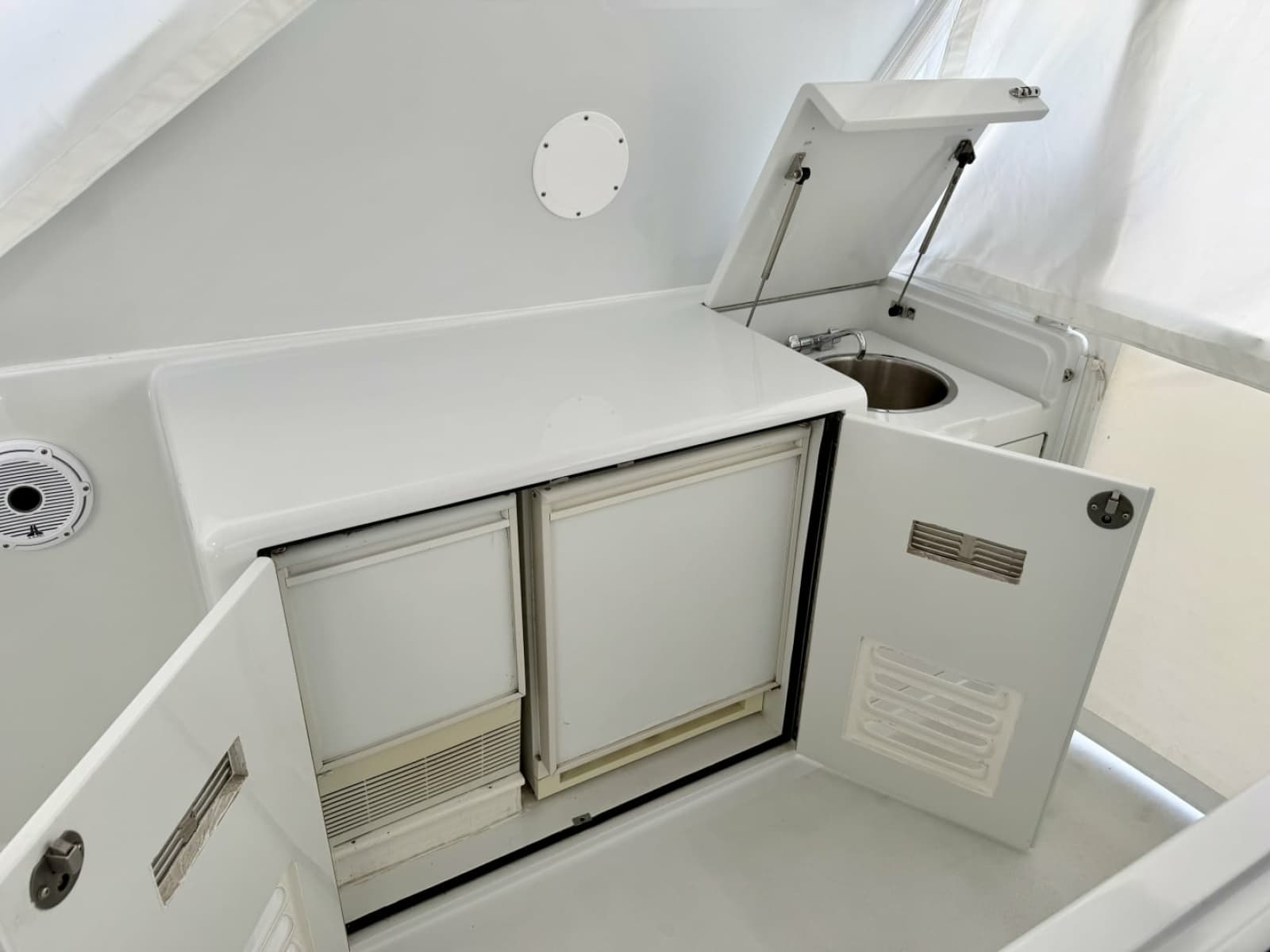 2012 Alaskan 70 Motor Yacht - Photo 22