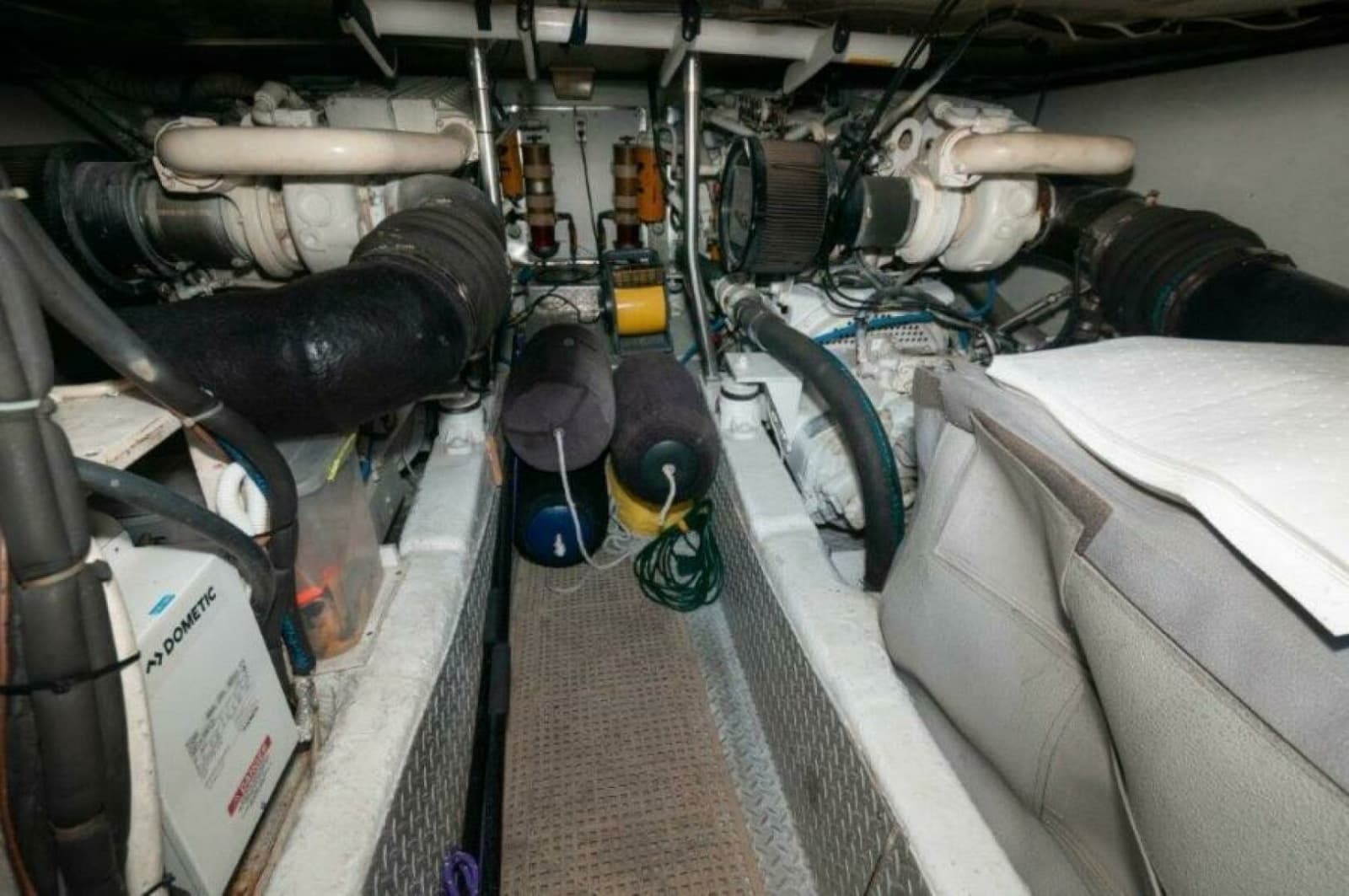 1998 Ocean 48 Super Sport - Photo 36