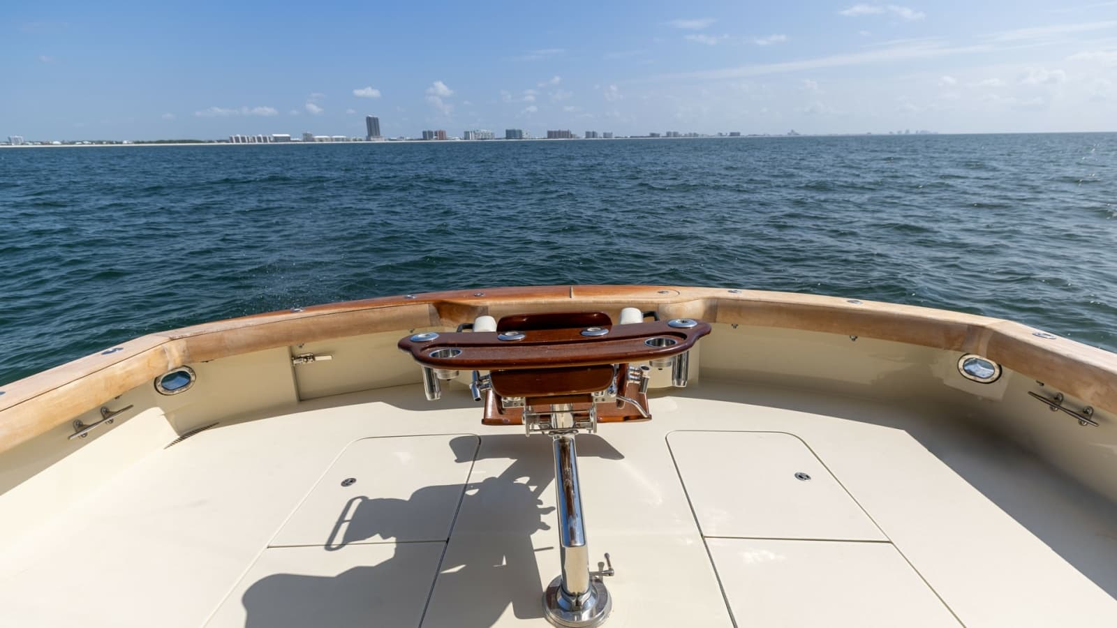 2007 Hatteras 68 Convertible - Photo 44