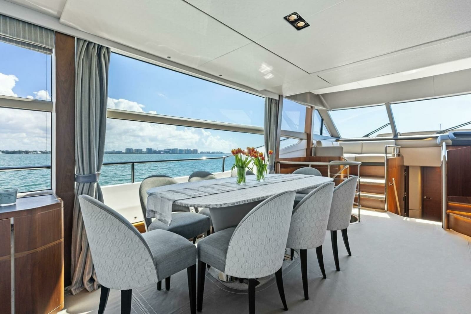 2018 Princess Y75 Motor Yacht - Photo 27