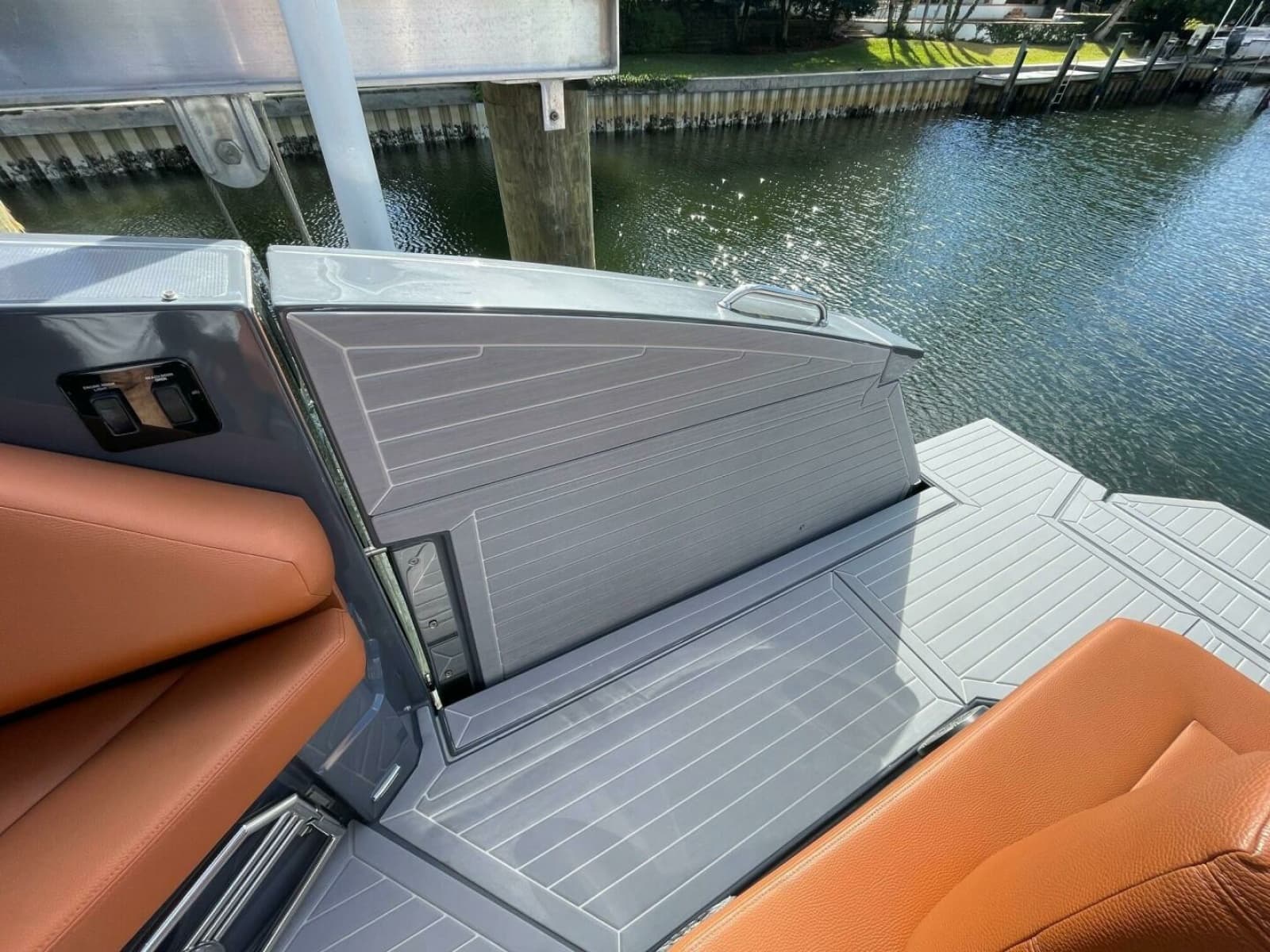 2023 Cruisers Yachts 38 GLS - Photo 46