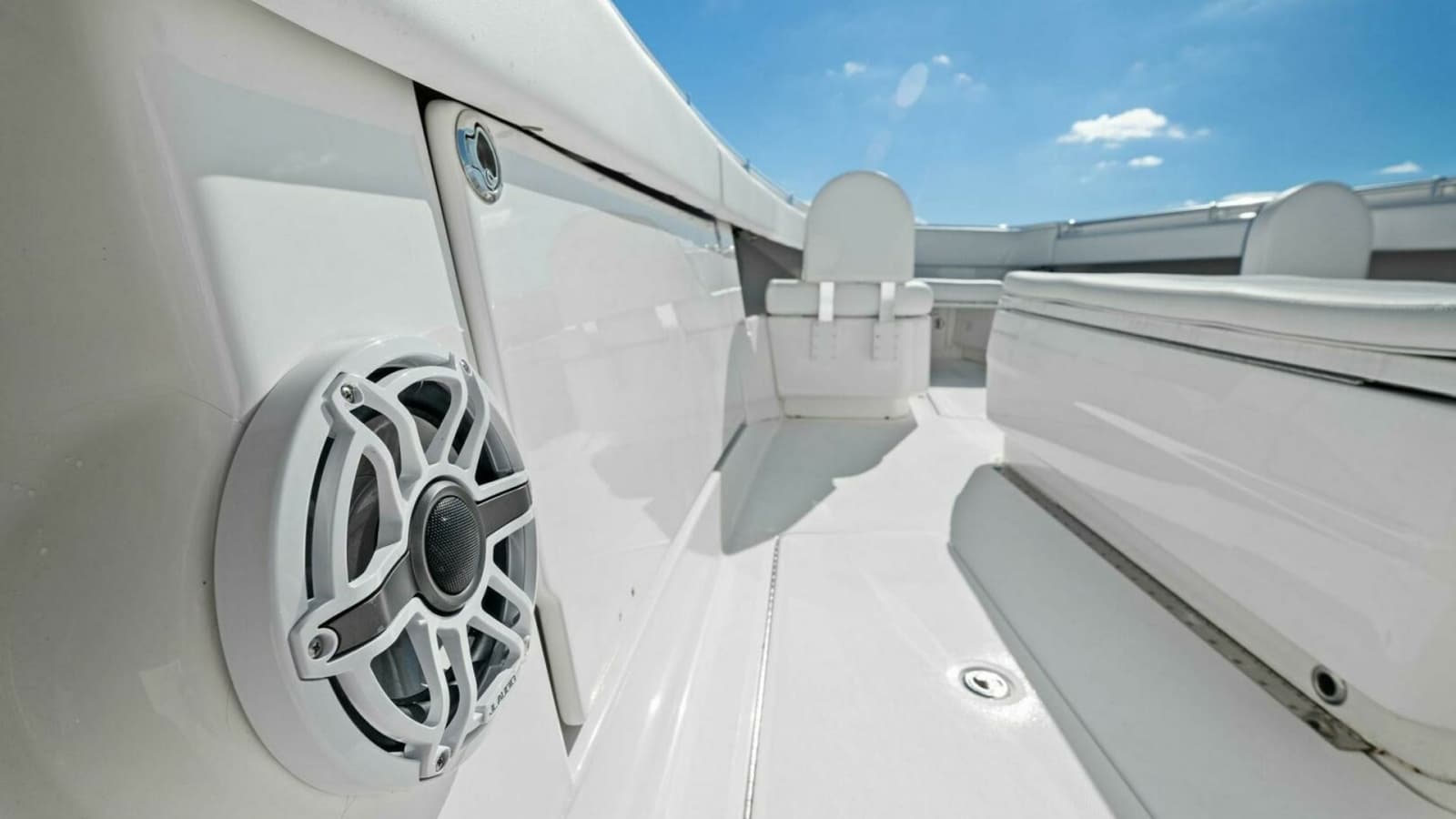 2019 Invincible 42 Open Fisherman - Photo 15