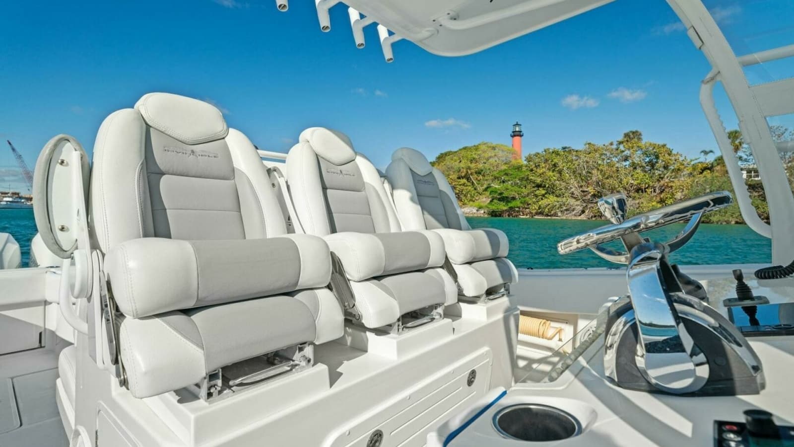 2019 Invincible 42 Open Fisherman - Photo 10