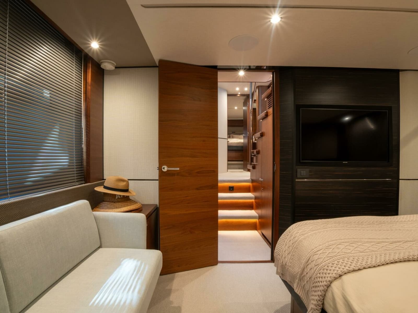 2020 Princess S66 - Photo 44