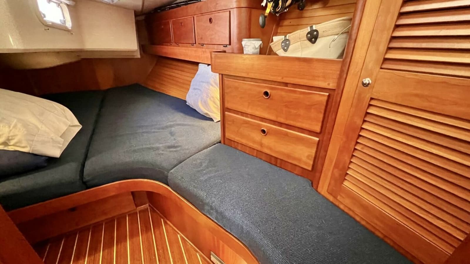 1999 Sabre 402 Sail - Photo 21