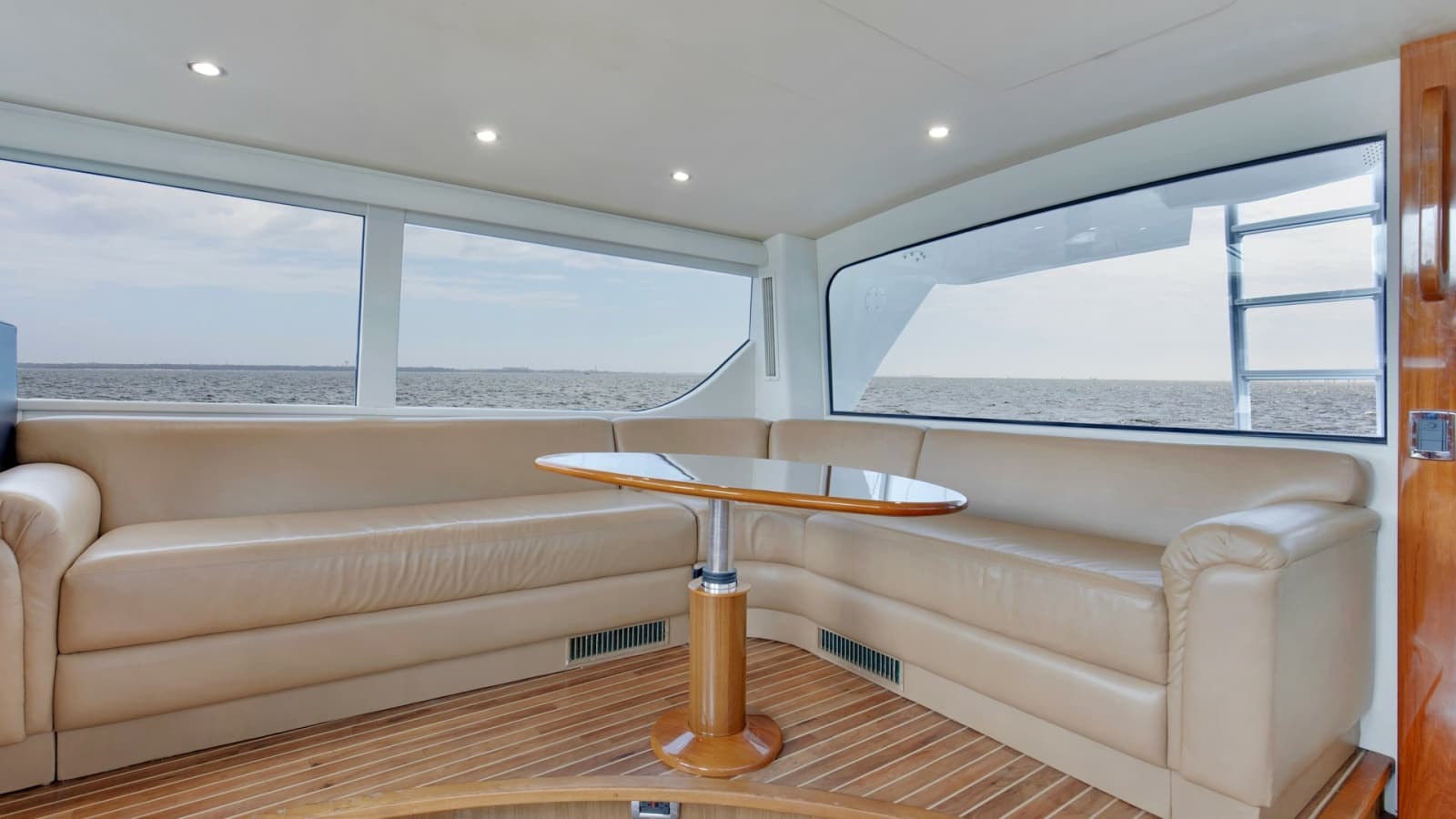 2007 Viking 74 Enclosed Bridge - Photo 34