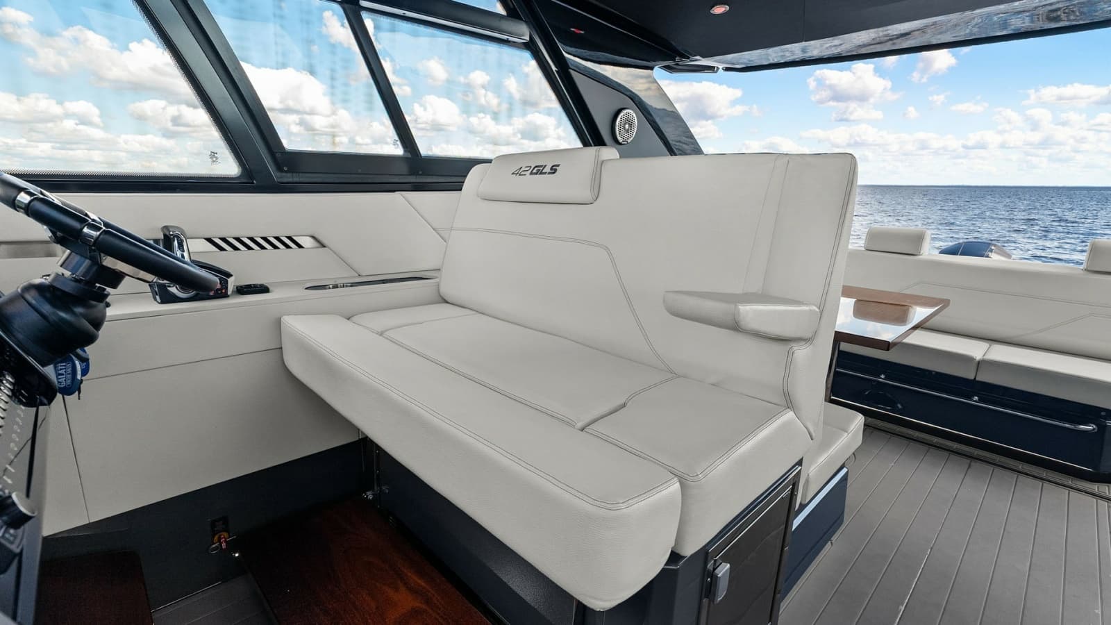 2023 Cruisers Yachts 42 GLS - Photo 16
