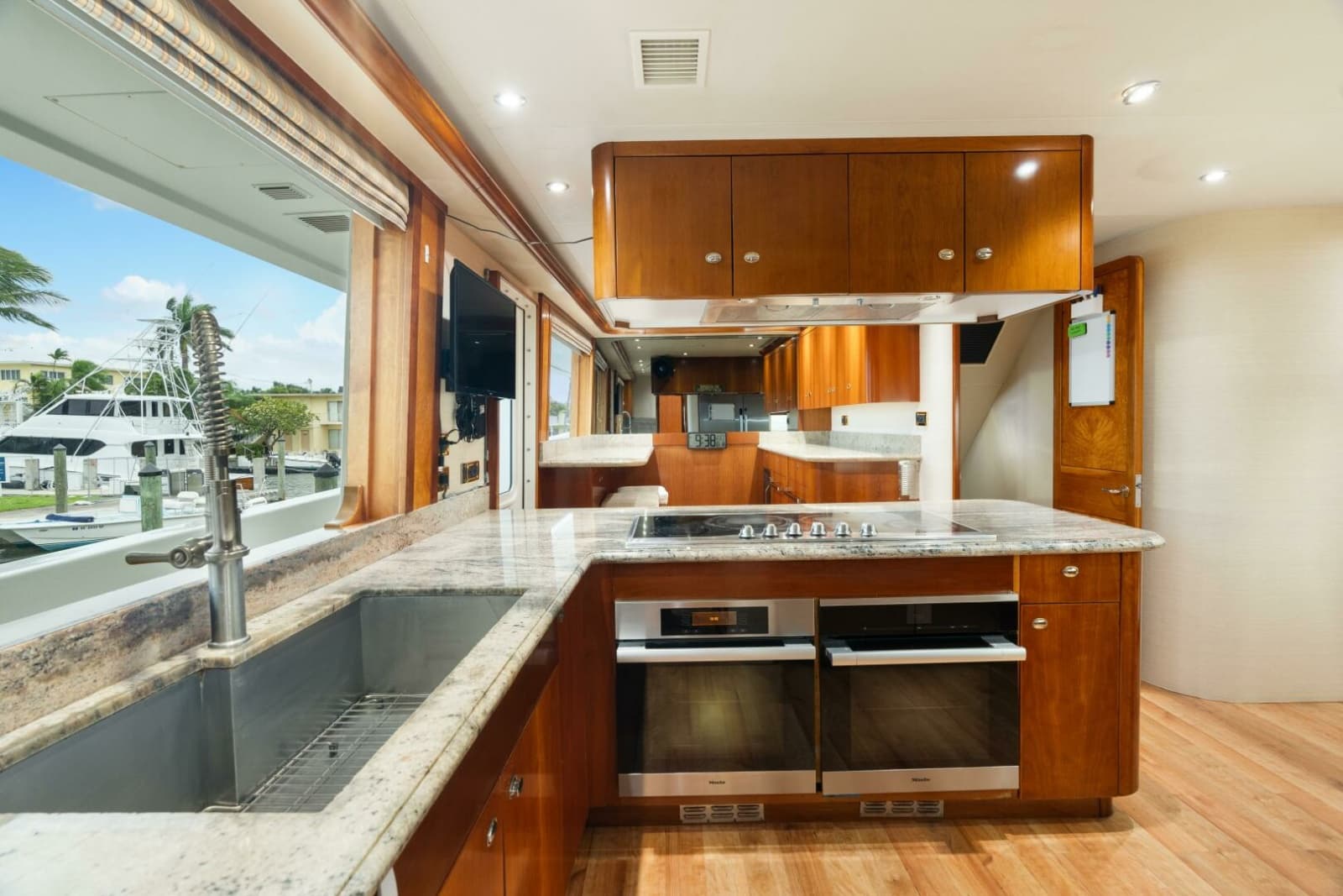 2004 Westport 130 Tri-Deck Motor Yacht - Photo 15