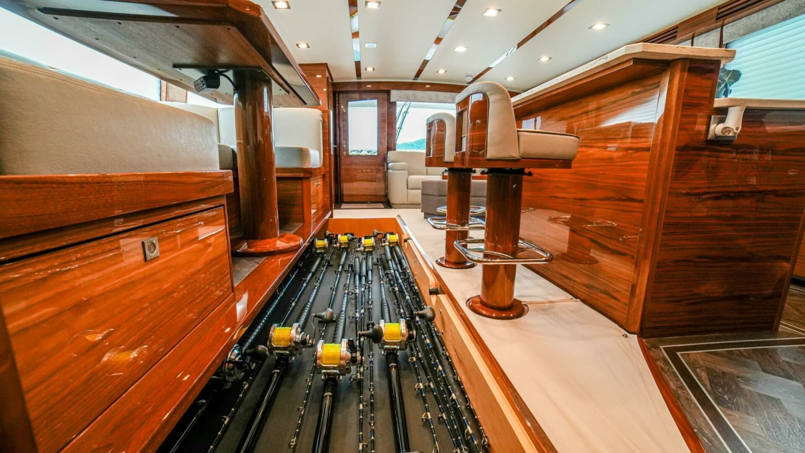 2023 Viking 72 Convertible - Photo 46