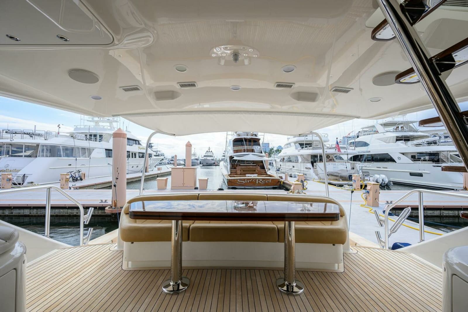 2017 Viking 92 Enclosed Bridge - Photo 9