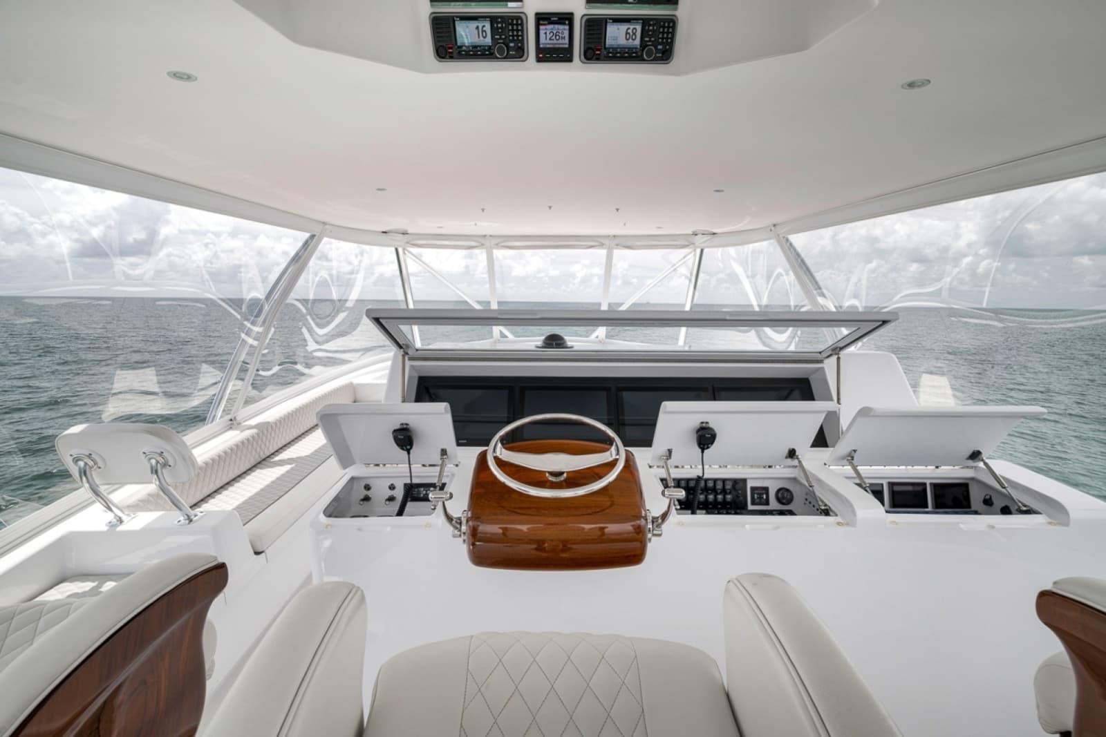 2021 Weaver 75 Convertible - Photo 39