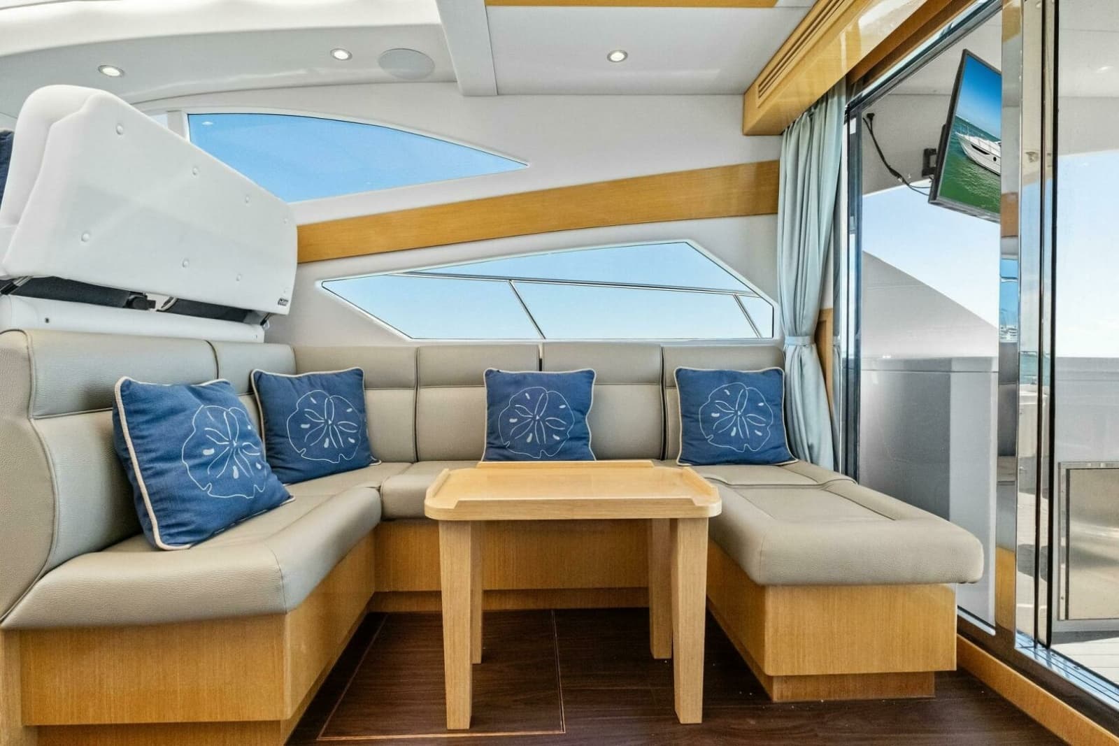 2018 Mares 47 Outboard Express Catamaran - Photo 19