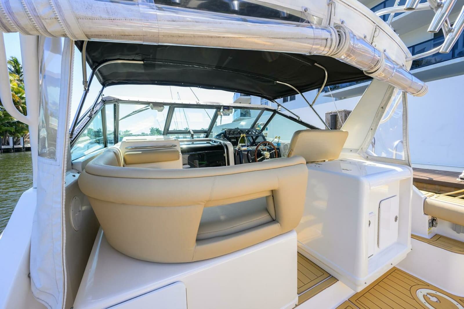 2002 Tiara Yachts 3100 LE - Photo 20