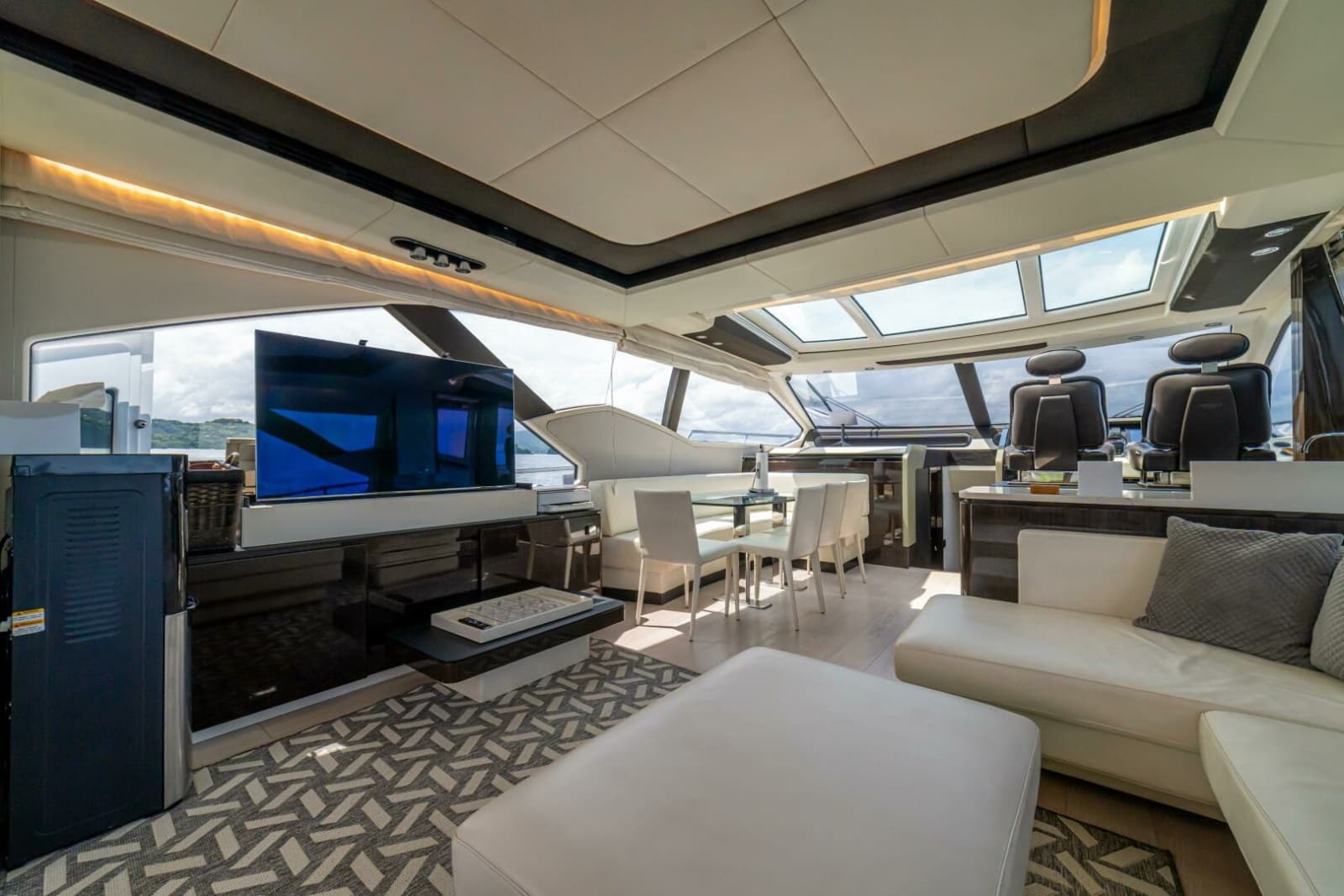 2017 Azimut 77S - Photo 9