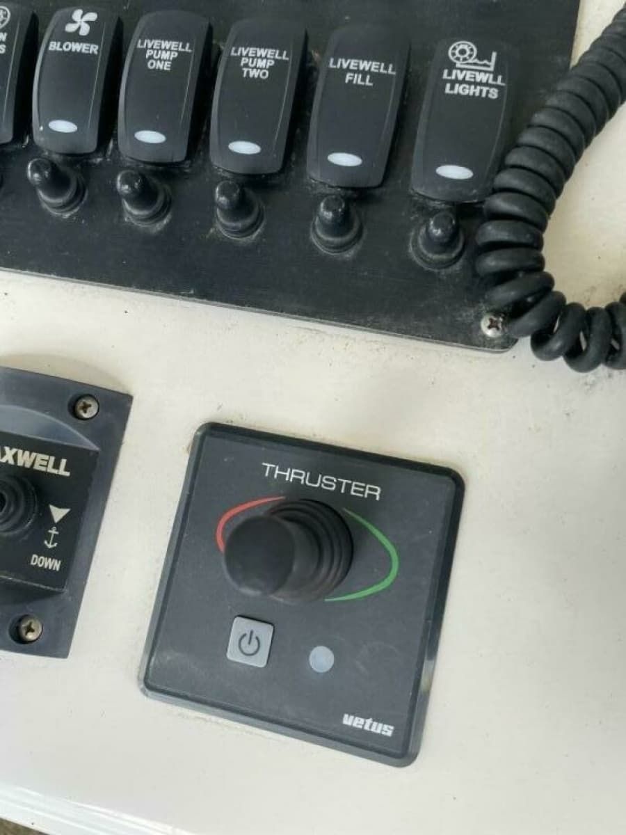 1997 Custom 31 Center Console - Photo 10