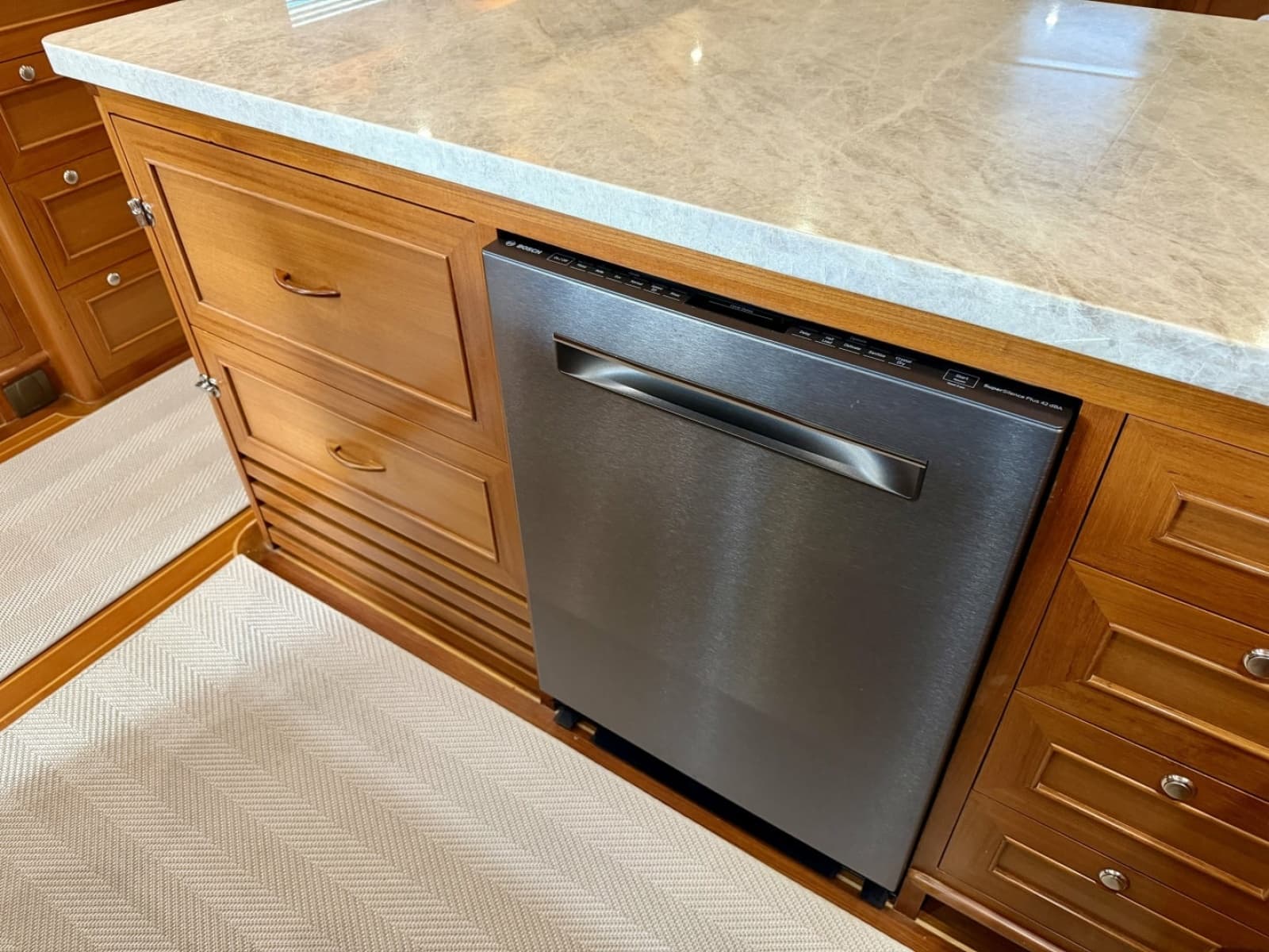 2012 Alaskan 70 Motor Yacht - Photo 46